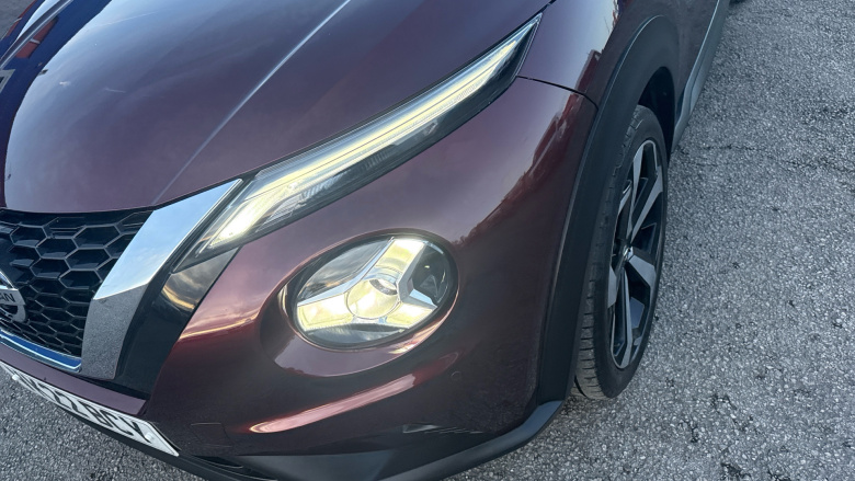 Nissan Juke 1.0 DiG-T 114 Tekna 5dr Petrol Hatchback